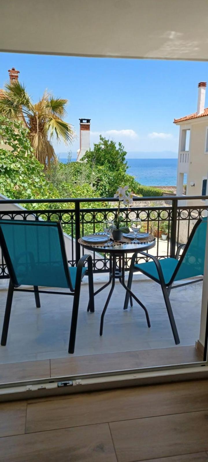 Seaview Luxury Apartment Mytilíni Exterior foto